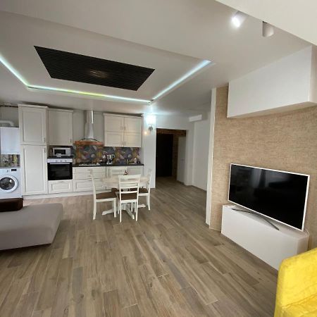 Sunny Deluxe Apartment Cosmopolis Stefanestii de Jos Εξωτερικό φωτογραφία